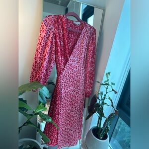 Never Fully Dressed Pink And Red leopard print Wrap Dress Size 8 Medium